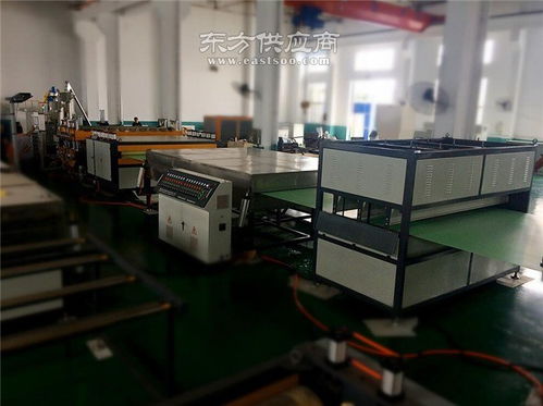 萬通板設(shè)備 青島同三塑料機(jī)械公司 塑料萬通板設(shè)備圖片